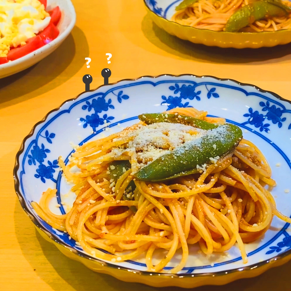 シネマグラフパスタに粉チーズ